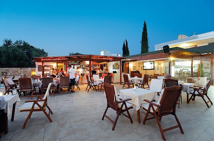 Costa Queen Suites Gümbet Exterior foto